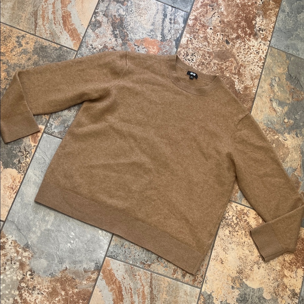 Uniqlo cashmere Tan Crewneck Sweater
